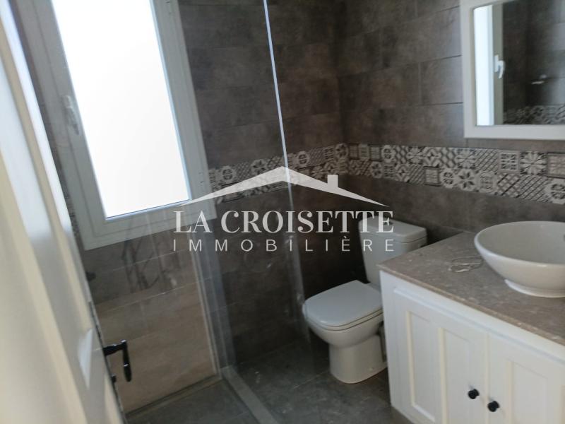 Duplex S+3 avec piscine à Gammarth